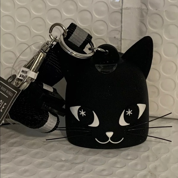 RARE!! LAST ONE LEFT. Cat Holder & Necklace Sanitizer Holder. FREE SANITIZER - Picture 5 of 7